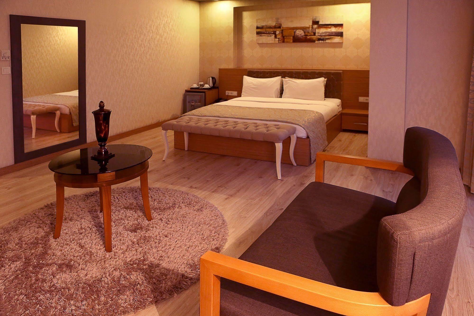 Imperial Park Hotel İzmit Esterno foto